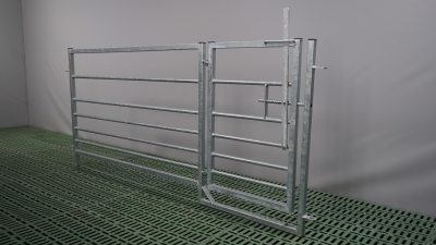 Horde with gate