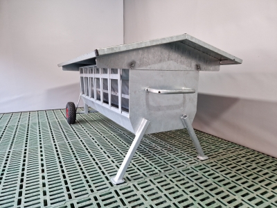 Lämmer Futterautomat mit Rädern