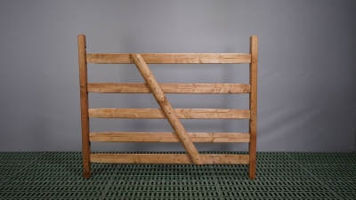 Holzhürde mit 5 Latten 1,33 m