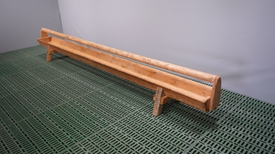Holztrog mit Holm und Füßen Länge 4,00 mtr.