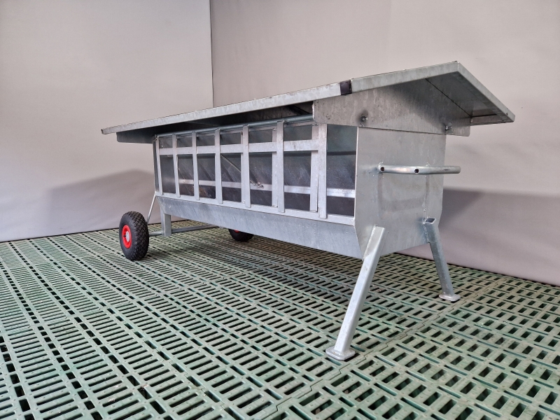 Lämmer Futterautomat mit Rädern